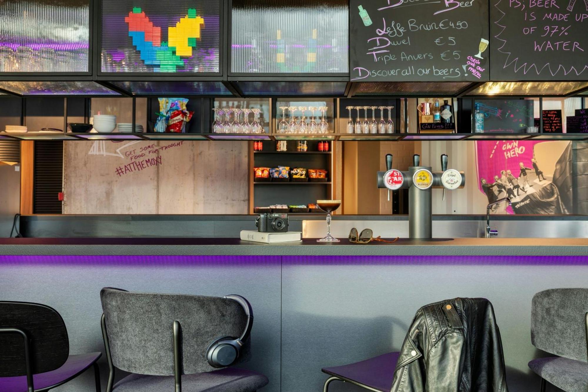 Moxy Antwerp Hotell Eksteriør bilde