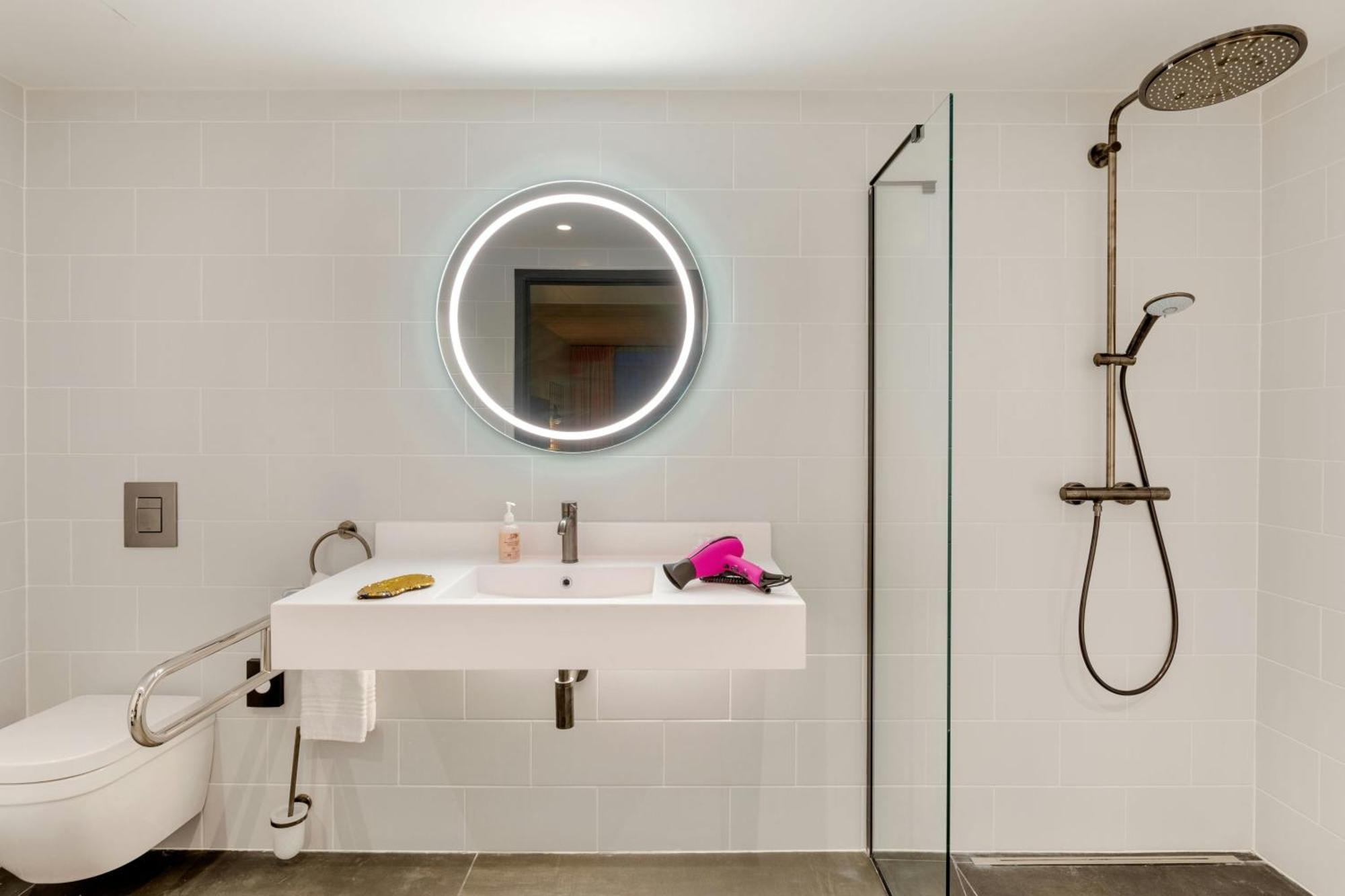 Moxy Antwerp Hotell Eksteriør bilde