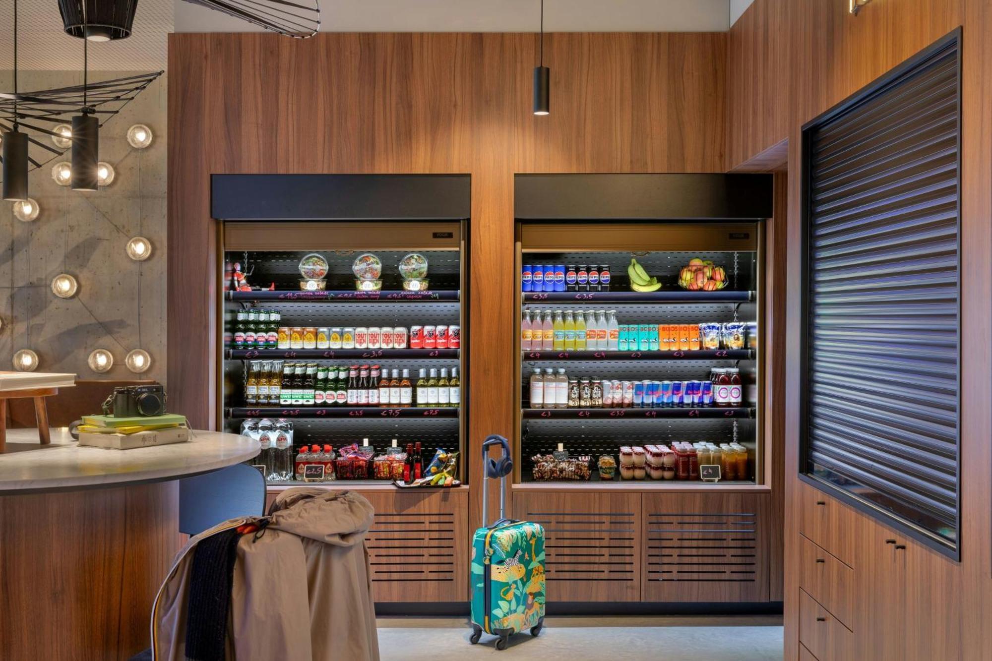 Moxy Antwerp Hotell Eksteriør bilde
