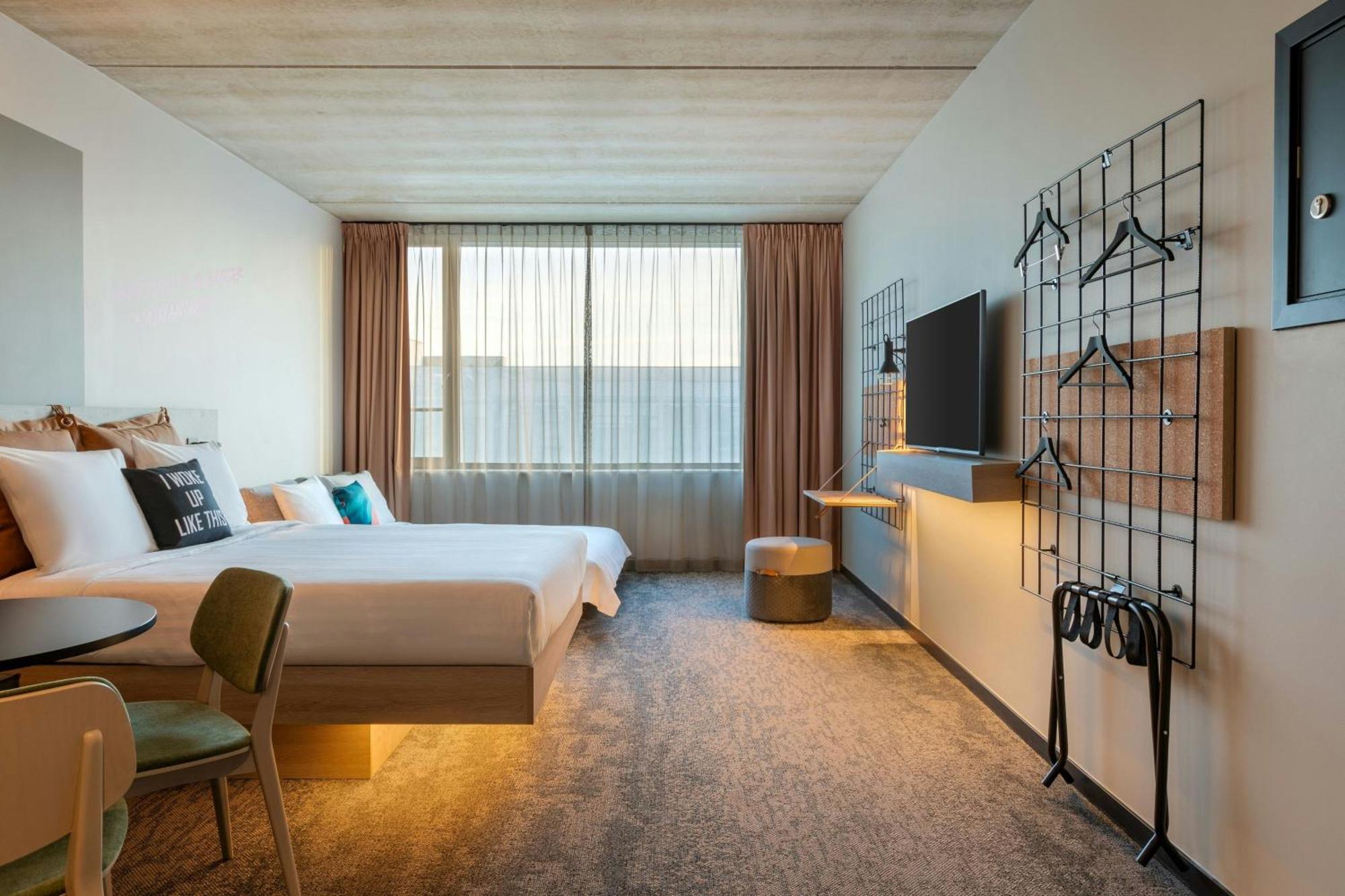 Moxy Antwerp Hotell Eksteriør bilde