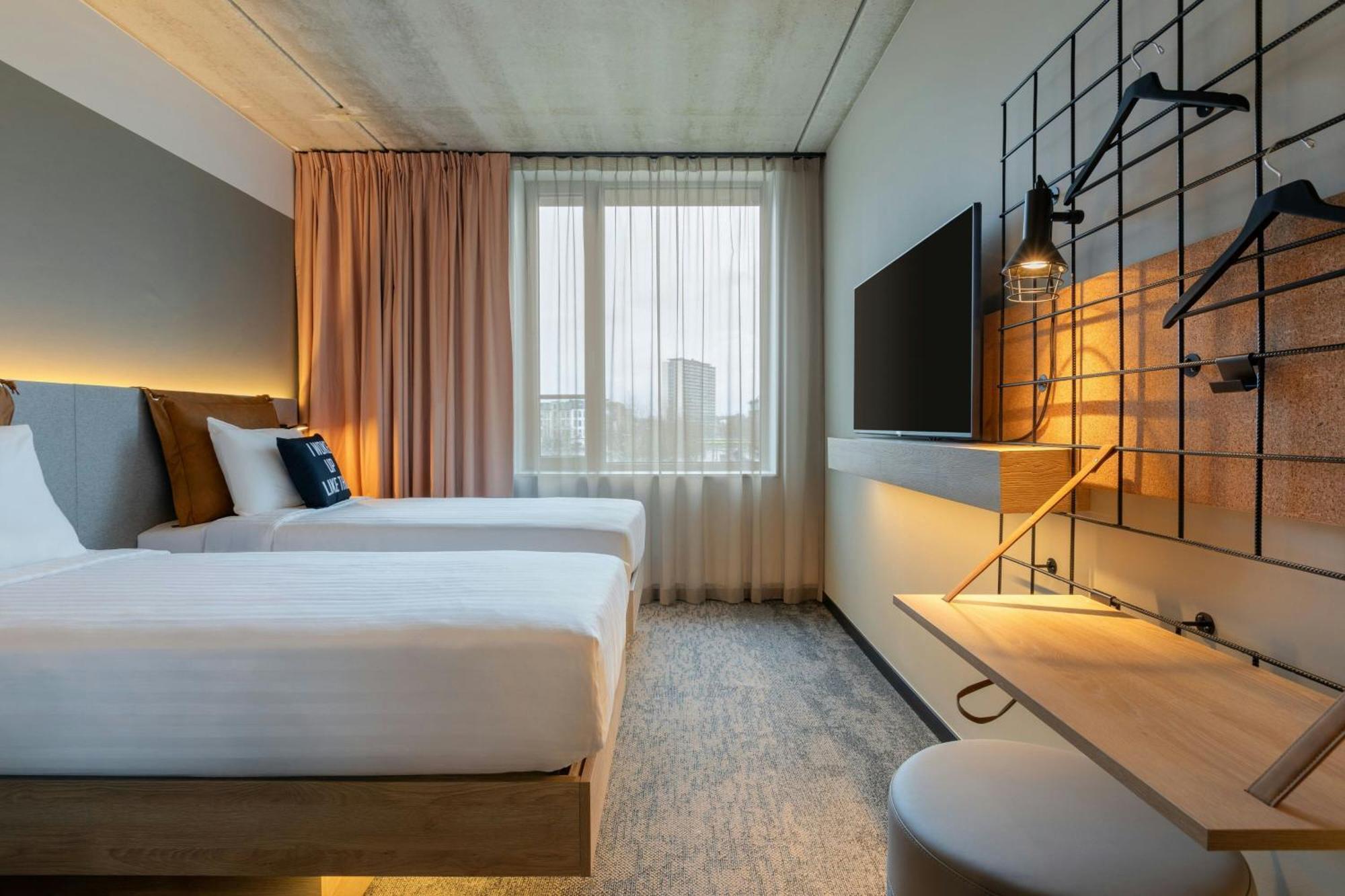 Moxy Antwerp Hotell Eksteriør bilde