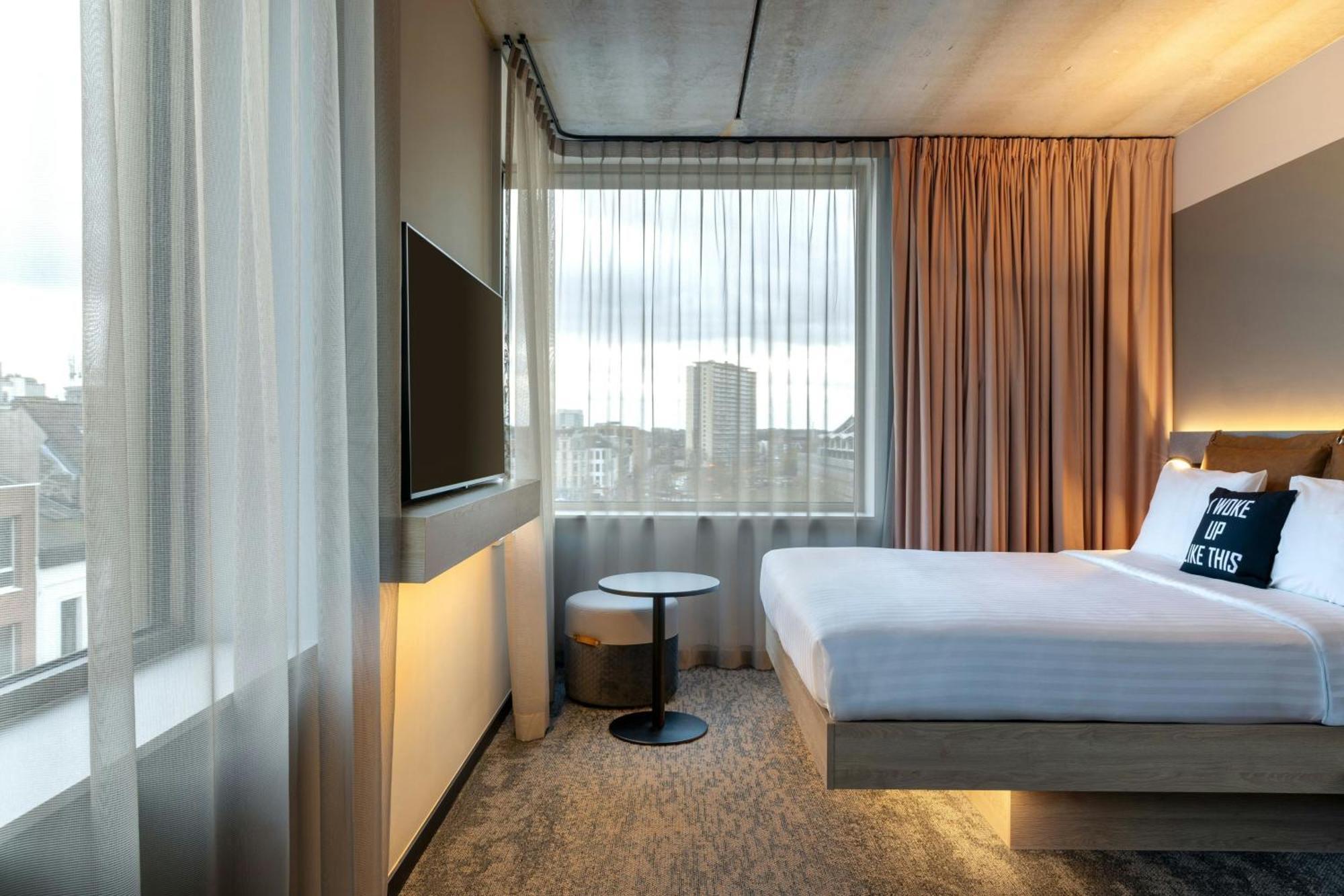 Moxy Antwerp Hotell Eksteriør bilde