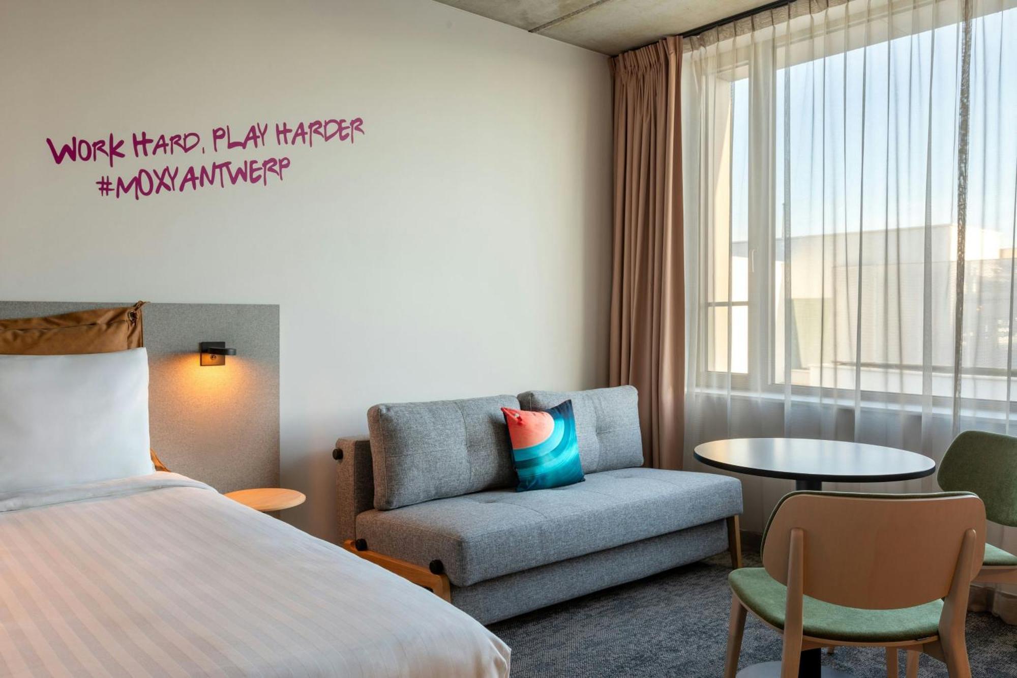 Moxy Antwerp Hotell Eksteriør bilde
